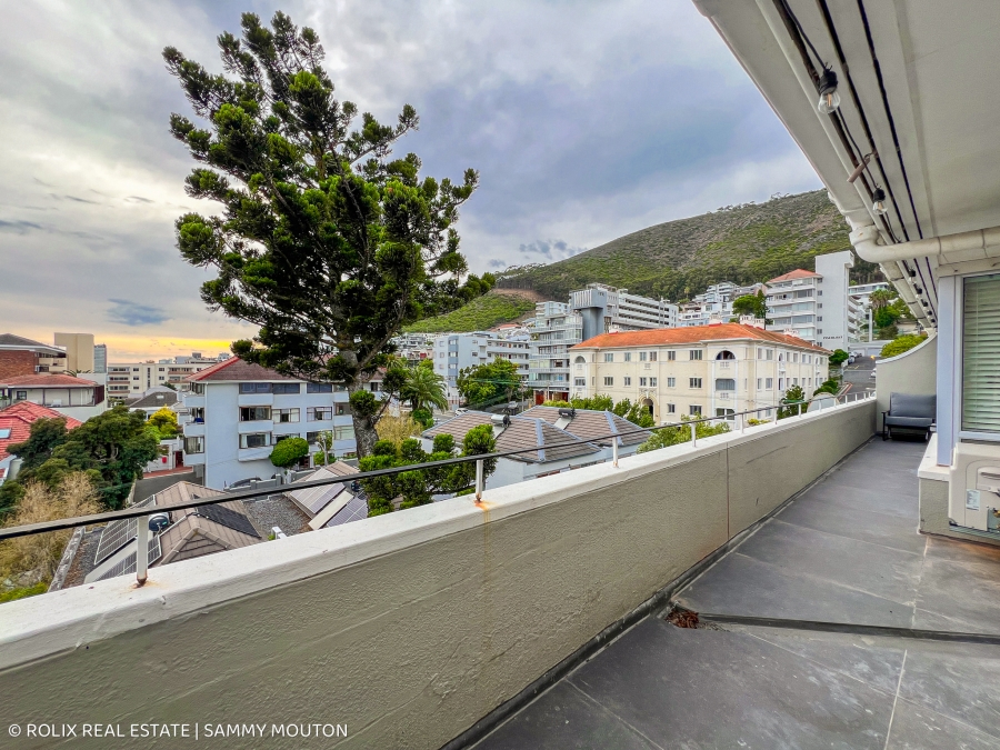 To Let 1 Bedroom Property for Rent in Sea Point Western Cape